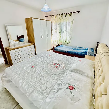 Victoria's Escape Vlore