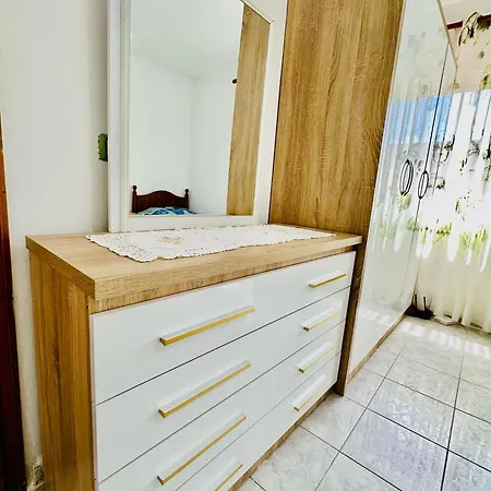 Victoria's Escape Apartment *